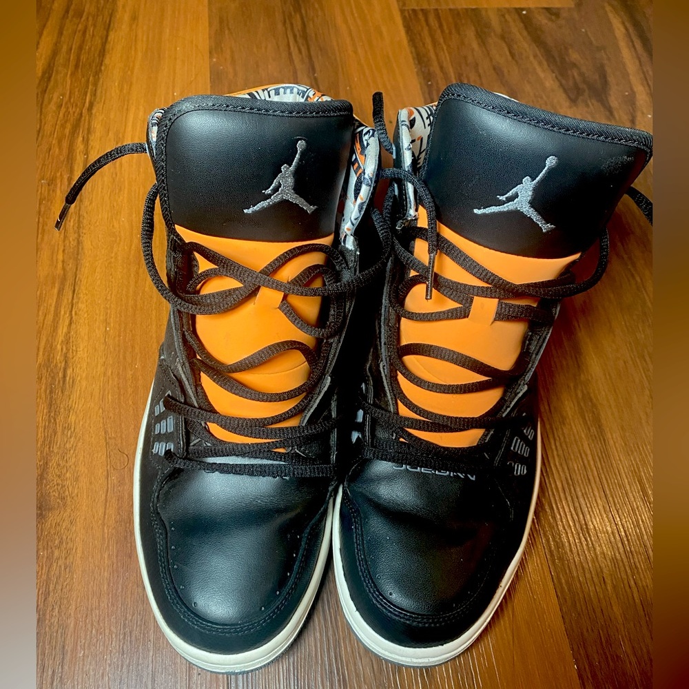 Nike Air Jordan 1 Flight mid
